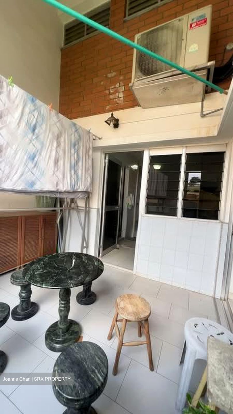Blk 858 Tampines Avenue 5 (Tampines), HDB Executive #554554291